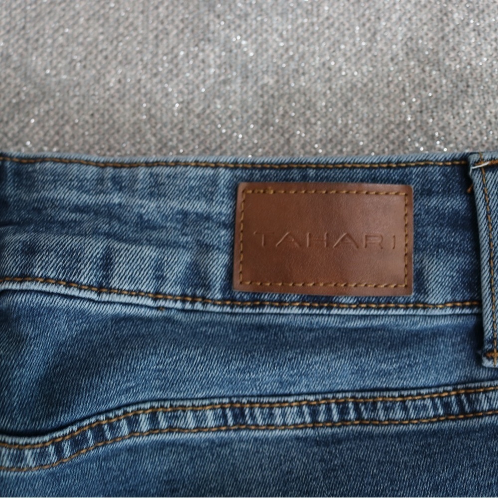 Tahari Women's Classic Skinny Kelly Jeans in Classic Blue Sz 8/29 - Picture 4 of 6